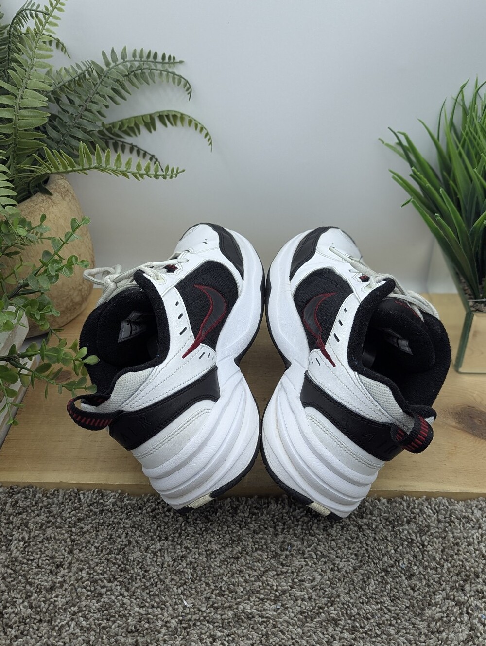 Nike Air Monarch Mens Size 9 Leather Walking Training Gym Shoes Casual Comfort - Picture 5 of 7
